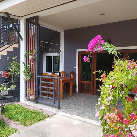 Palm Garden House Appartement Ko Lanta Buitenkant foto